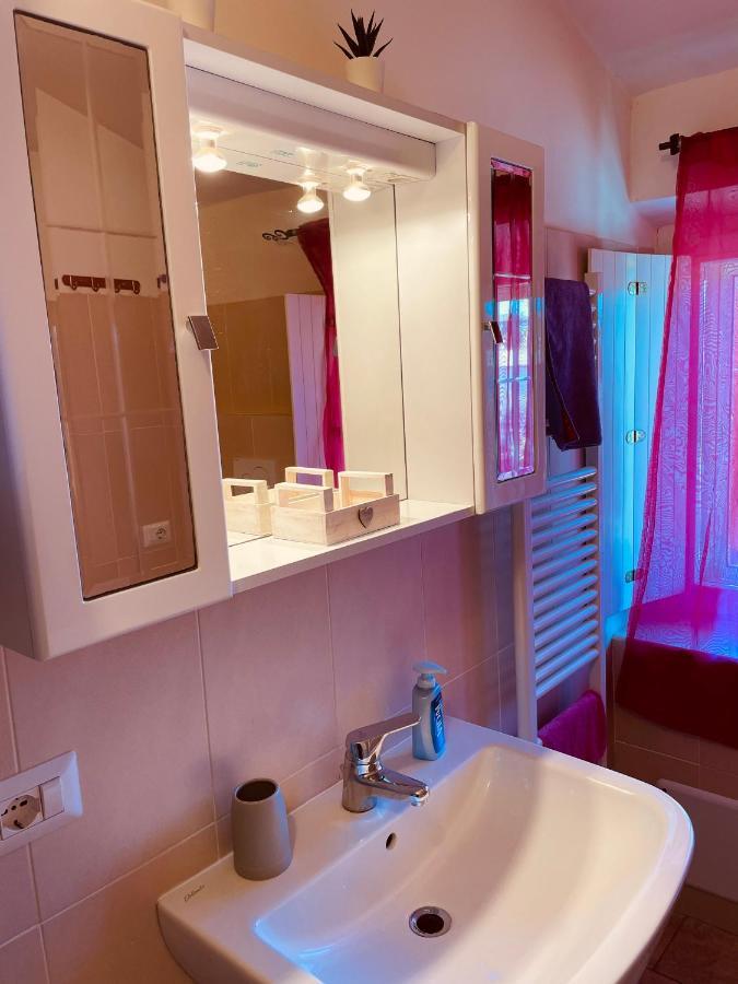 Апартаменты Casa Amelie Пескьера-дель-Гарда Экстерьер фото